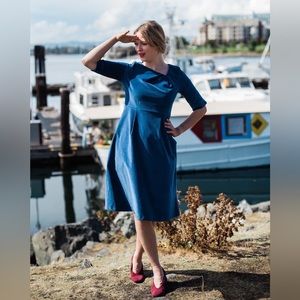 Smoking Lily Candidate dress. Size L.